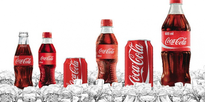 Coca-Cola firmasından dünyada ilk, qabları yeyiləcək - VİDEO