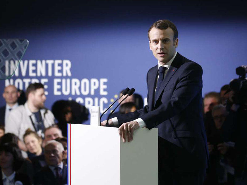 Makron hücuma keçir: Fransa Prezidenti Avropanın xilaskarı rolunda