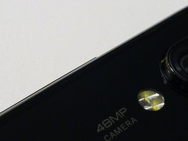 48 MP'lik arxa kameraya sahib Xiaomi smartfonu
