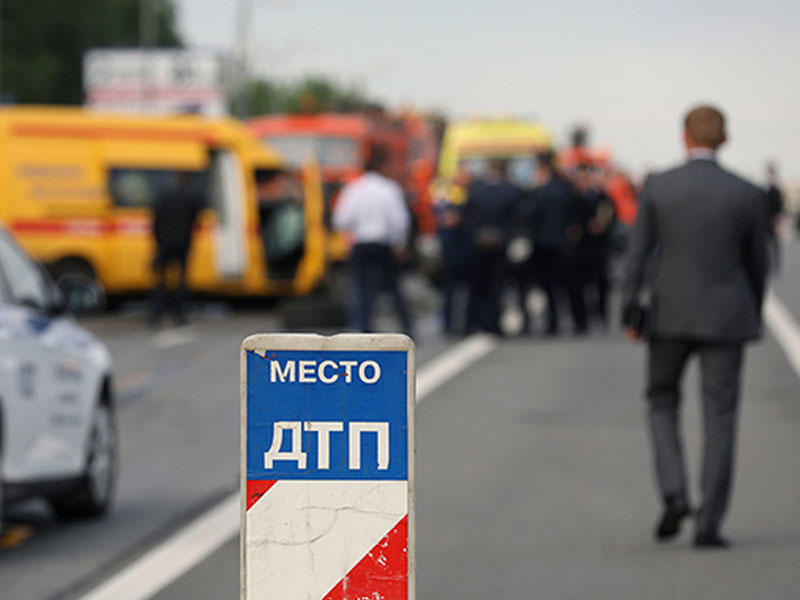 Rusiyada avtobus çaya düşdü: 6-sı uşaq olmaqla 10 nəfər öldü