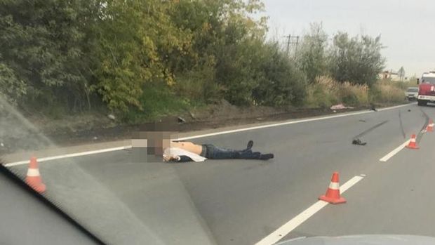 Deputatın oğlu 200 km/s sürətlə sürdüyü maşınla ər-arvadı öldürdü - Rusiyada