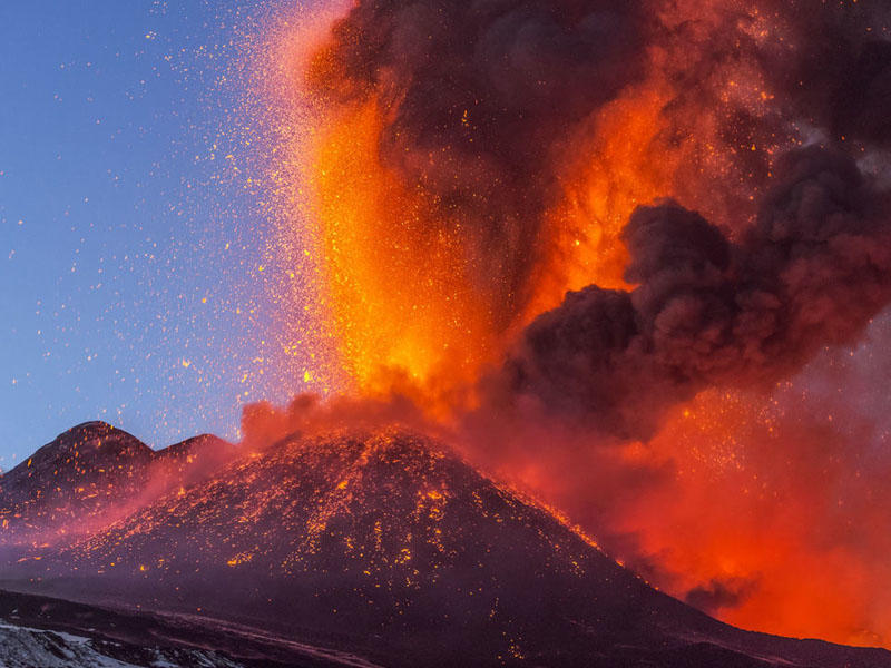 Qvatemalada vulkan püskürməsi nəticəsində ölənlərin sayı 120-ə çatıb