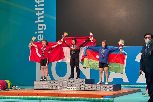 Azərbaycan İslamiadada ağırlıqqaldırma növündə ilk medalını qazanıb - FOTO