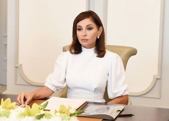 Mehriban Əliyeva şəhid ailəsinin evinin qaytarılması barədə tapşırıq verdi