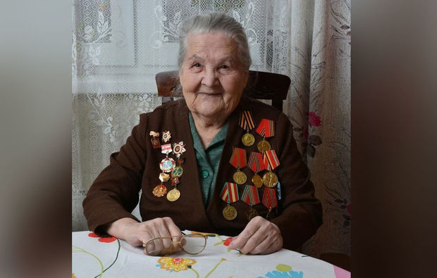 97 yaşlı Böyük Vətən Müharibəsi veteranı “İnstagram”da bloq açdı