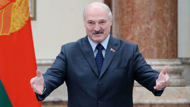 Lukaşenko Belarus konstitusiyasını dəyişdirməyi təklif etdi