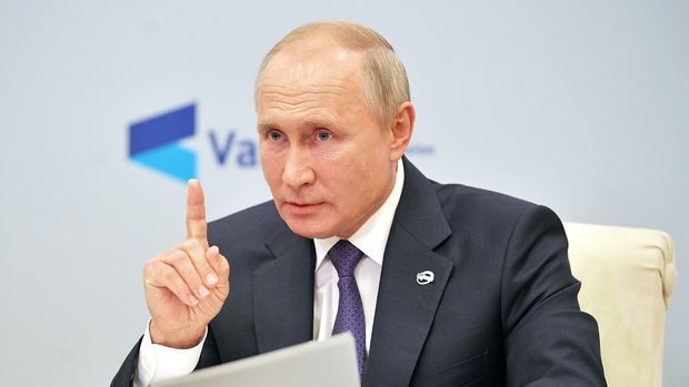 Putin: “Postsovet ölkələrinin işinə qarışmayın”