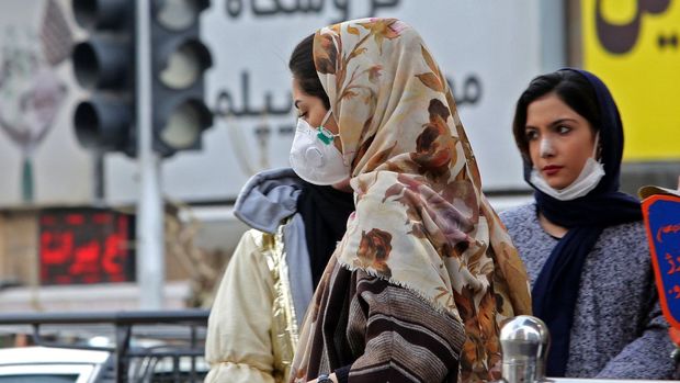Tehran xəstəxanalarında koronavirusa yoluxanlar üçün yataq yerləri tükənib