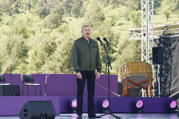 İlham Əliyev: “Xarıbülbül” festivalının keçirilməsi mənim ideyam idi”